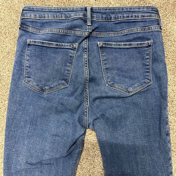 Old Navy High Rise Skinny Jeans - Picture 9 of 10